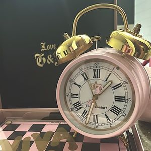Juicy couture alarm clock ⏰. Do not buy I’m in search of